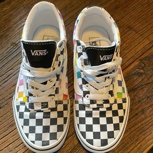 Vans sneakers. Size 3. Multicolor. Very good used condition.